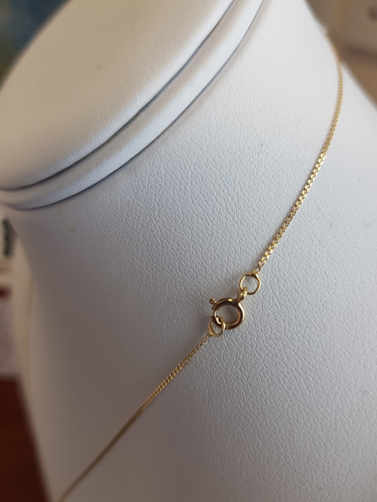 9ct yellow gold Starfish pendant and chain