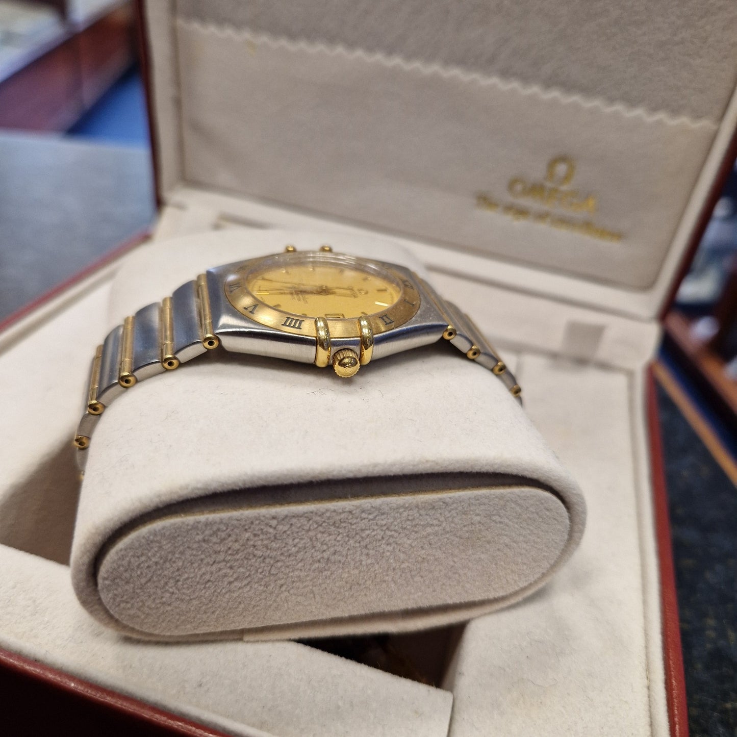 Pre-Owned OMEGA Constellation Automatic Chronometer SS/18ct Gold 36mm