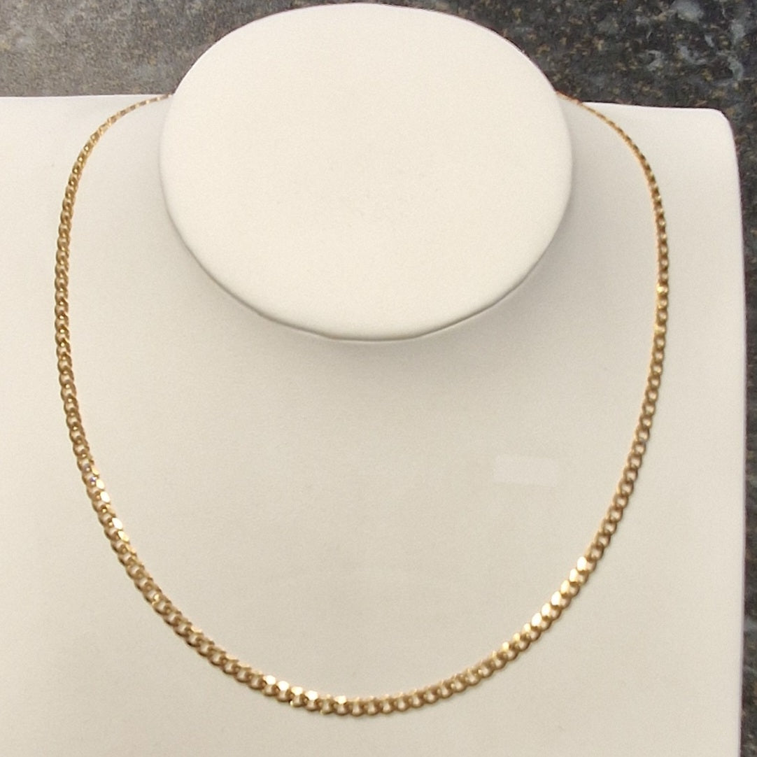 9ct gold flattened curb chain, 20" long, 9.6 grams