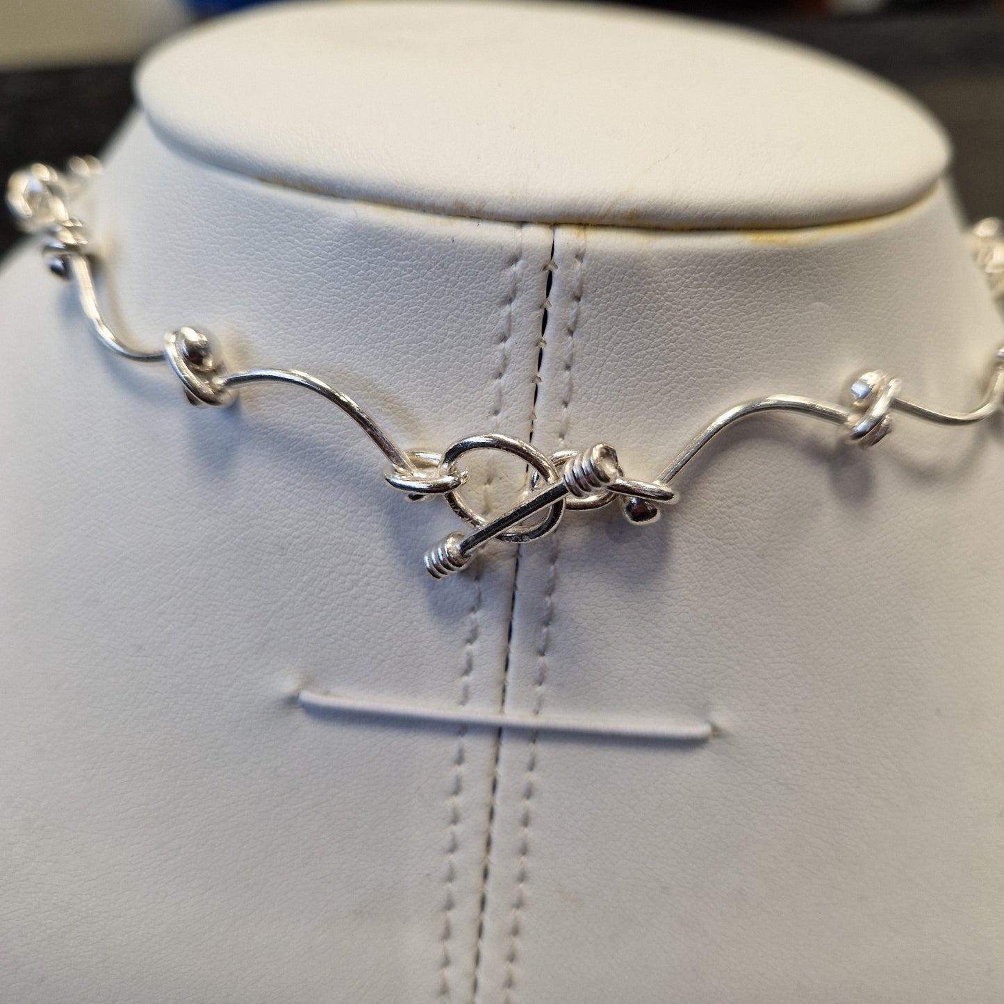 deMexico 925 Sterling Silver Knot Curved Bar Necklace and Bracelet Set