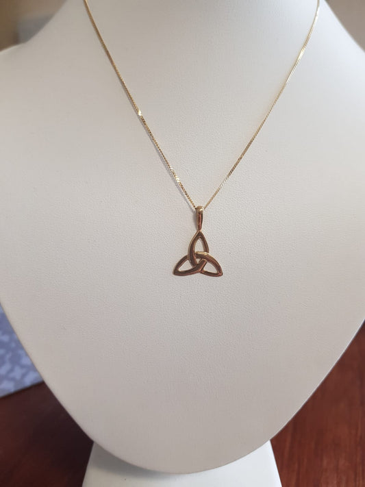 9ct Gold Celtic Knot Pendant & Chain